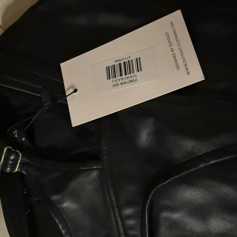 NWT Outcast Sydney Mini Skirt Small - Picture 4 of 4